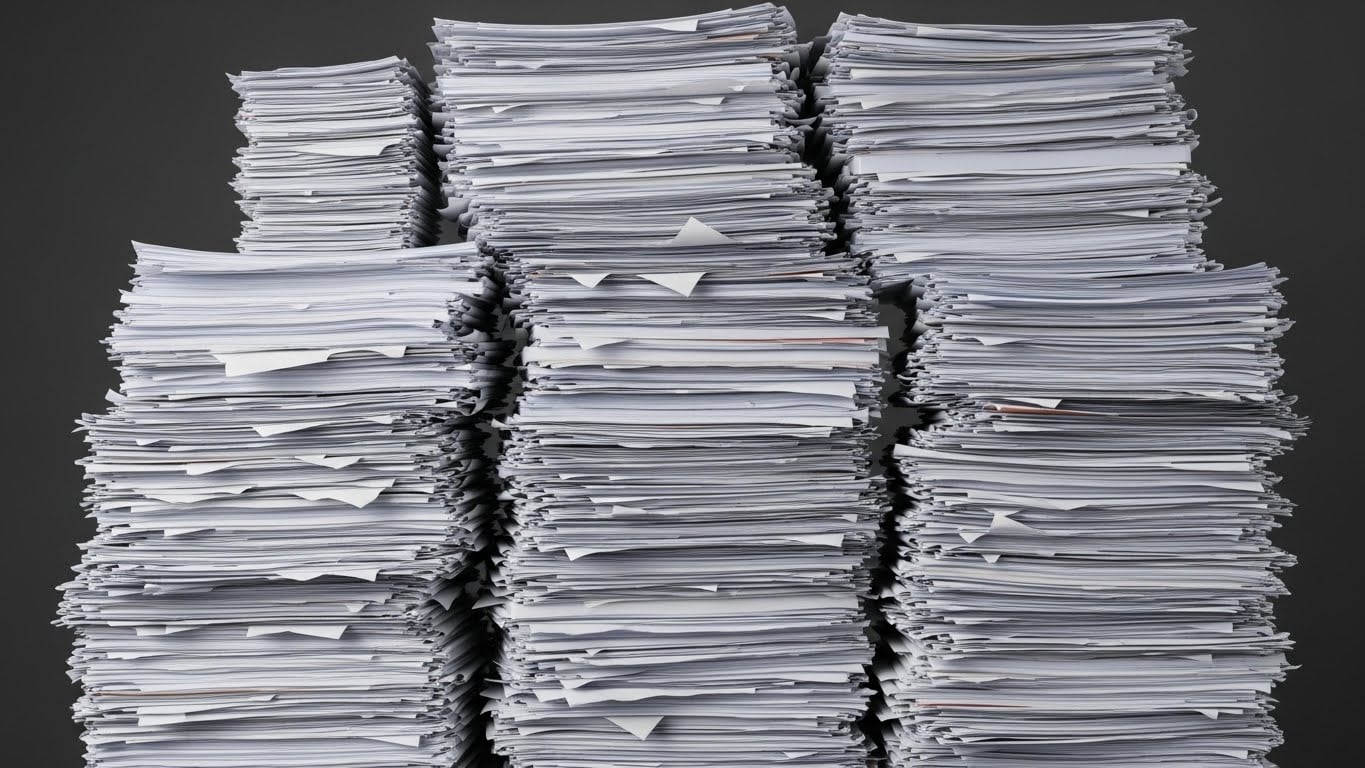 How AI Reads Insurance Papers: A Guide to Intelligent Document Processing